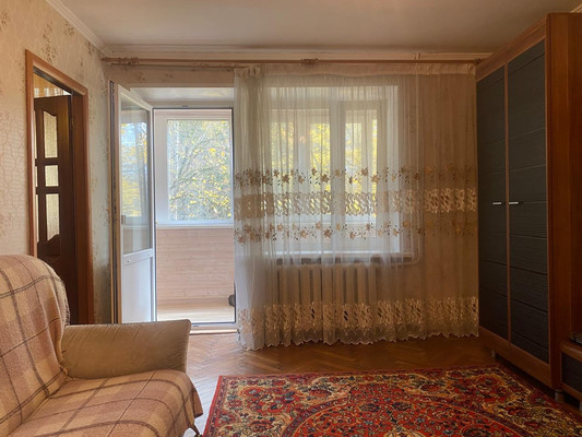 Продам трехкомнатную (3-комн.) квартиру, санаторий Русское поле ул, 1, Гришенки д