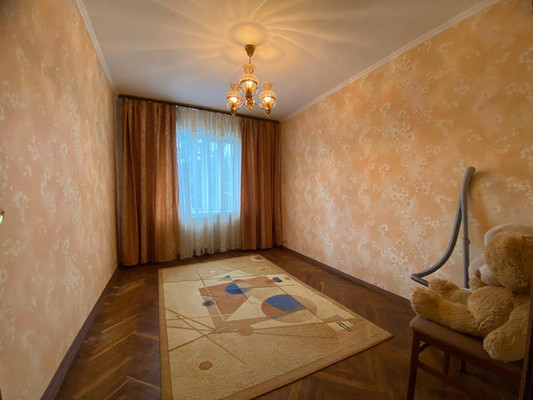 Продам трехкомнатную (3-комн.) квартиру, санаторий Русское поле ул, 1, Гришенки д