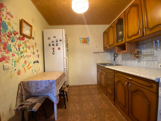 Продам трехкомнатную (3-комн.) квартиру, санаторий Русское поле ул, 1, Гришенки д