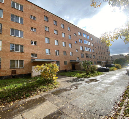 Продам трехкомнатную (3-комн.) квартиру, санаторий Русское поле ул, 1, Гришенки д