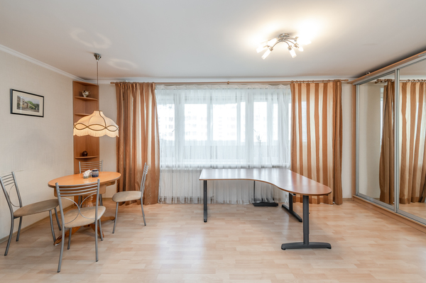 Продам однокомнатную (1-комн.) квартиру, Винницкая ул, 21, Москва г