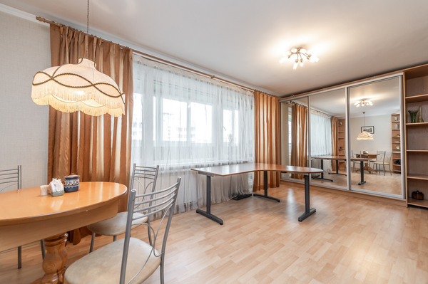 Продам однокомнатную (1-комн.) квартиру, Винницкая ул, 21, Москва г