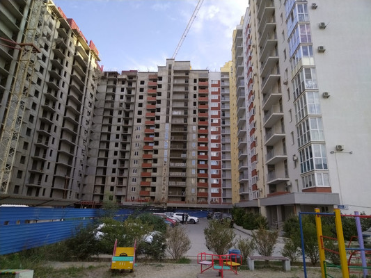 Продам двухкомнатную (2-комн.) квартиру, Мурата Ахеджака ул, 12к3, Новороссийск г