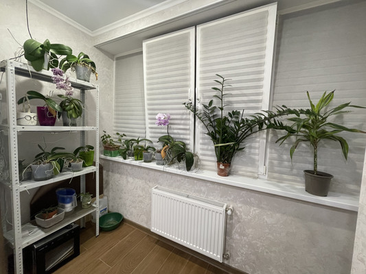 Продам однокомнатную (1-комн.) квартиру, Железнодорожная ул, 1в, Симферополь г