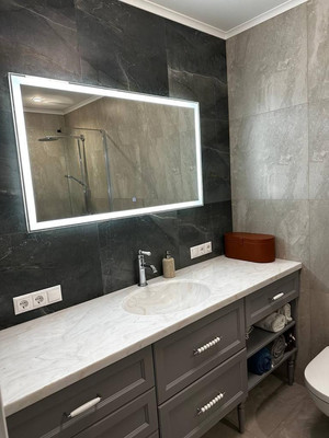 Продам трехкомнатную (3-комн.) квартиру, Винницкая ул, 8к4, Москва г