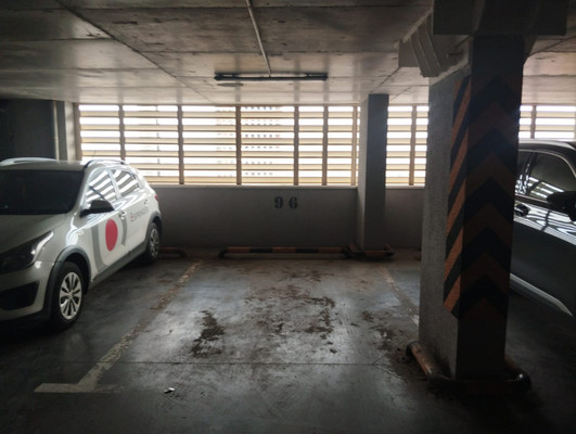 Продам машиноместо 13 м2, Космонавтов ул, 61бккорп, Казань г