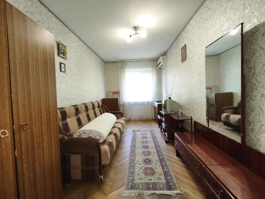 Продам двухкомнатную (2-комн.) квартиру, Б. Хмельницкого ул, 6, Туапсе г