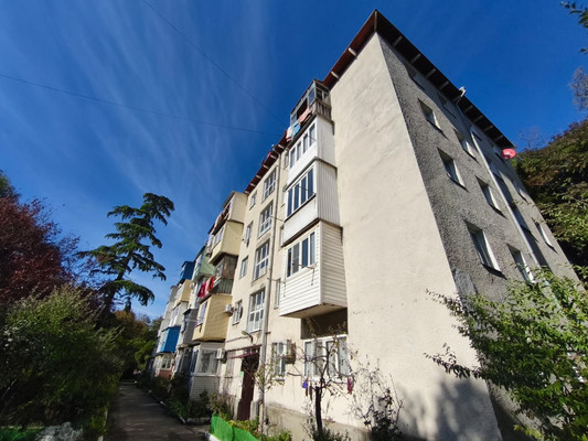 Продам двухкомнатную (2-комн.) квартиру, Б. Хмельницкого ул, 6, Туапсе г