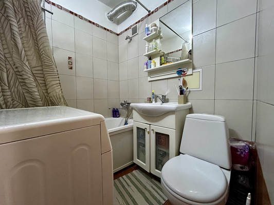 Продам однокомнатную (1-комн.) квартиру, Леднева ул, 8, Новороссийск г