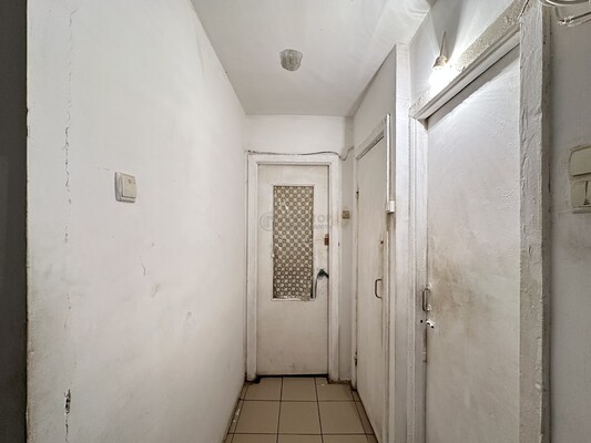 Продам трехкомнатную (3-комн.) квартиру, Пресненский Вал ул, 8к1, Москва г