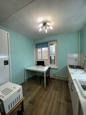 Продам трехкомнатную (3-комн.) квартиру, Домодедовская ул, 24к1, Москва г