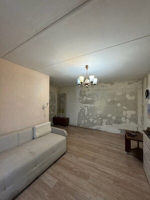 Продам трехкомнатную (3-комн.) квартиру, Домодедовская ул, 24к1, Москва г