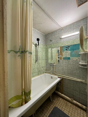 Продам трехкомнатную (3-комн.) квартиру, Домодедовская ул, 24к1, Москва г