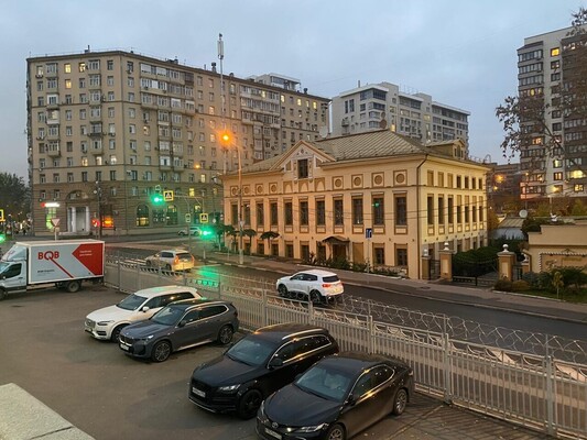 Продам трехкомнатную (3-комн.) квартиру, Гастелло ул, 41, Москва г