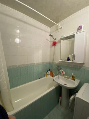 Продам трехкомнатную (3-комн.) квартиру, Зорге ул, 27/3, Ростов-на-Дону г