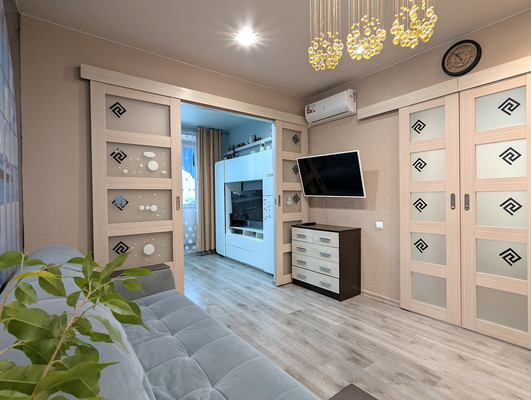 Продам однокомнатную (1-комн.) квартиру, Колхозная ул, 55к4, Услонь д