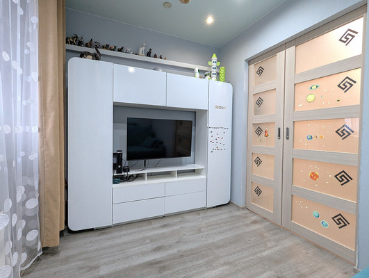 Продам однокомнатную (1-комн.) квартиру, Колхозная ул, 55к4, Услонь д