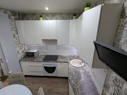 Продам однокомнатную (1-комн.) квартиру, Колхозная ул, 55к4, Услонь д