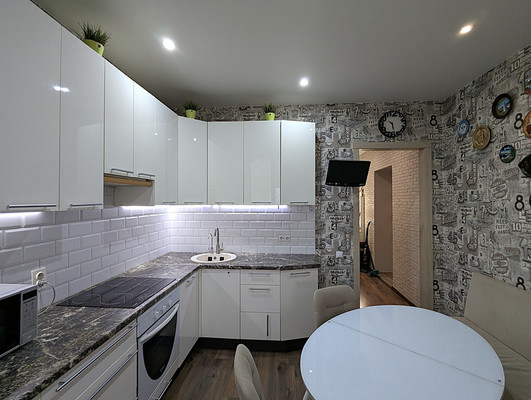 Продам однокомнатную (1-комн.) квартиру, Колхозная ул, 55к4, Услонь д