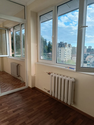 Продам трехкомнатную (3-комн.) квартиру, Санаторная (Лицейский снт) ул, 23, Сочи г