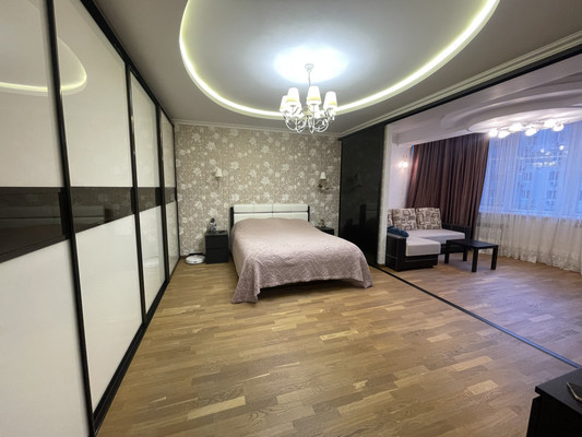 Продам однокомнатную (1-комн.) квартиру, Победы пр-кт, 74а, Симферополь г