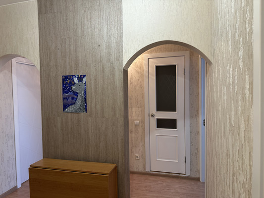 Продам трехкомнатную (3-комн.) квартиру, Зеленая ул, 21, Зима г