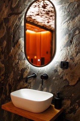 Продам салон красоты 175,9 м2, Анохина (Центр р-н) ул, 24, Петрозаводск г