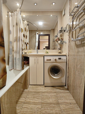 Продам трехкомнатную (3-комн.) квартиру, Луговой пер, 4, Липицы с