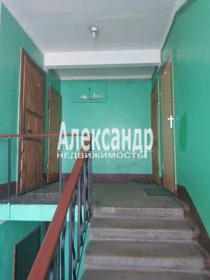 Продам трехкомнатную (3-комн.) квартиру, Таллинская ул, 15, Санкт-Петербург г