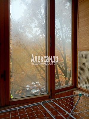 Продам трехкомнатную (3-комн.) квартиру, Таллинская ул, 15, Санкт-Петербург г