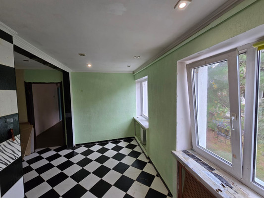 Продам двухкомнатную (2-комн.) квартиру, Куйбышева ул, 1б, Геленджик г