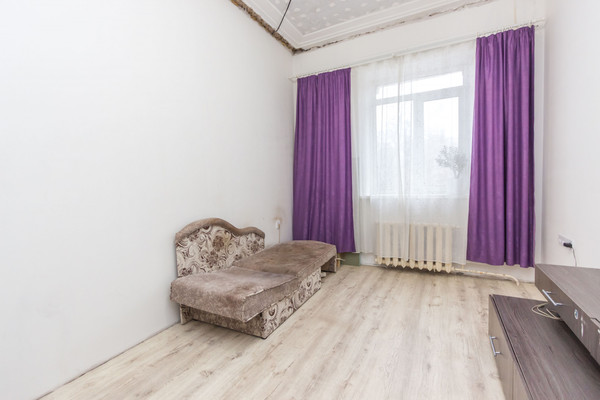 Продам трехкомнатную (3-комн.) квартиру, Кольцевая ул, 36, Уфа г