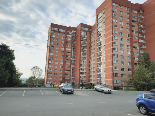 Продам трехкомнатную (3-комн.) квартиру, Парковая ул, 9, Уфа г