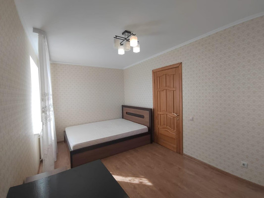 Продам трехкомнатную (3-комн.) квартиру, Парковая ул, 9, Уфа г