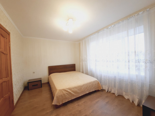 Продам трехкомнатную (3-комн.) квартиру, Парковая ул, 9, Уфа г