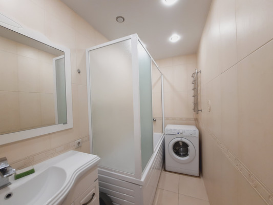 Продам трехкомнатную (3-комн.) квартиру, Парковая ул, 9, Уфа г