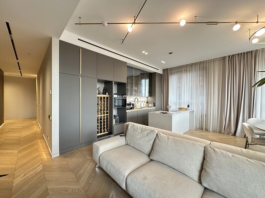 Продам трехкомнатную (3-комн.) квартиру, Шелепихинская наб, 34к2, Москва г