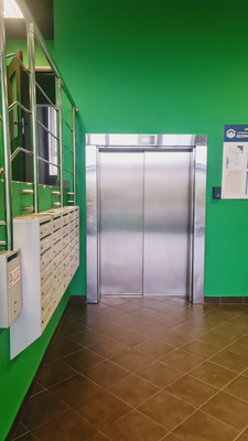Продам двухкомнатную (2-комн.) квартиру, Жасминовая ул, 8, Апрелевка г