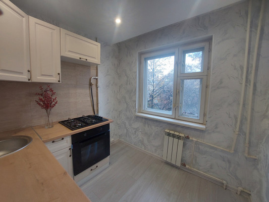 Продам двухкомнатную (2-комн.) квартиру, Стройкова ул, 65, Рязань г