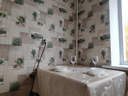 Продам двухкомнатную (2-комн.) квартиру, Дорожная ул, 3, Октябрьский рп