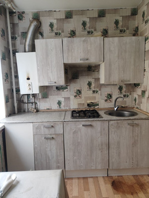 Продам двухкомнатную (2-комн.) квартиру, Дорожная ул, 3, Октябрьский рп