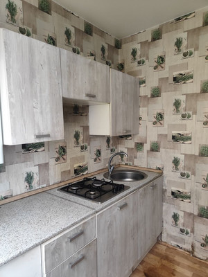 Продам двухкомнатную (2-комн.) квартиру, Дорожная ул, 3, Октябрьский рп