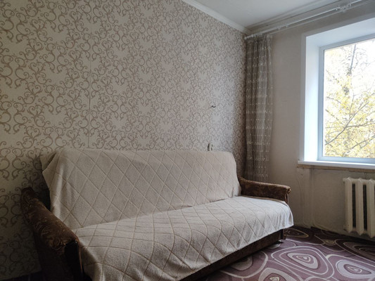 Продам двухкомнатную (2-комн.) квартиру, Дорожная ул, 3, Октябрьский рп