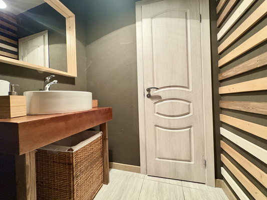 Продам коммерческое помещение 127 м2, Елизаветинская ул, 4, Калининград г