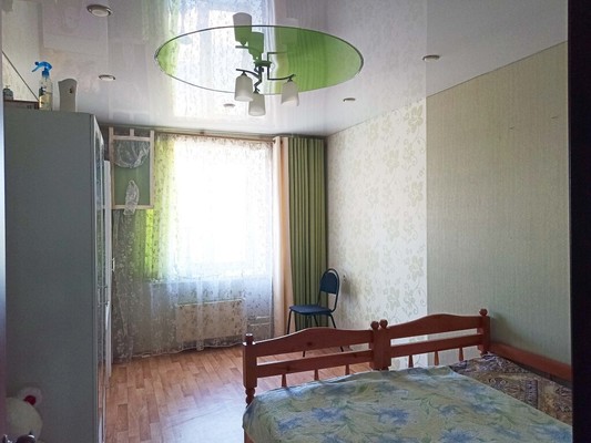 Продам трехкомнатную (3-комн.) квартиру, Гагарина ул, 21, Приволжский рп