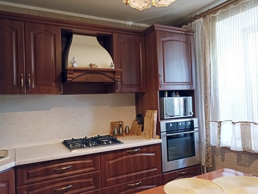 Продам трехкомнатную (3-комн.) квартиру, Гагарина ул, 21, Приволжский рп