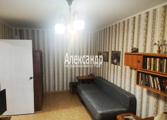 Продам двухкомнатную (2-комн.) квартиру, Чапаева ул, 23, Приозерск г