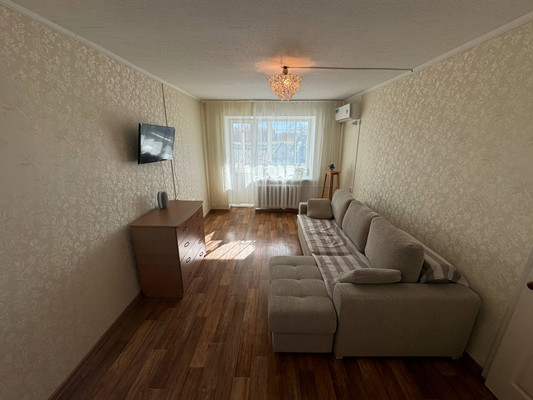 Продам трехкомнатную (3-комн.) квартиру, Красноармейская ул, 14к3, Комсомольск-на-Амуре г