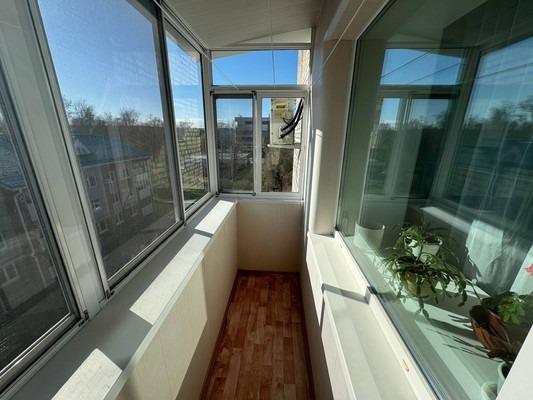 Продам трехкомнатную (3-комн.) квартиру, Красноармейская ул, 14к3, Комсомольск-на-Амуре г