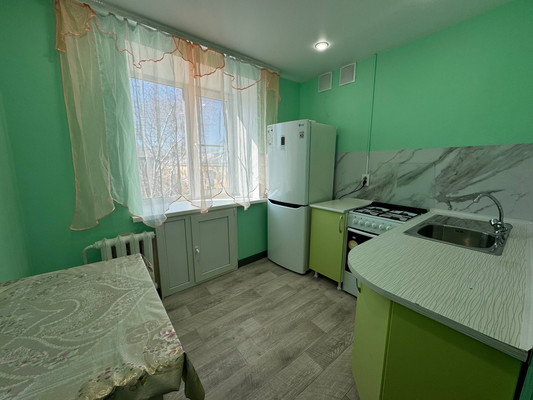 Продам трехкомнатную (3-комн.) квартиру, Красноармейская ул, 14к3, Комсомольск-на-Амуре г